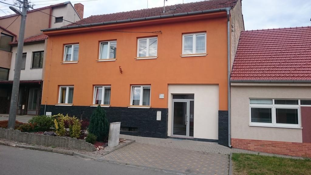 Penzion Klimeš Hustopeče Esterno foto